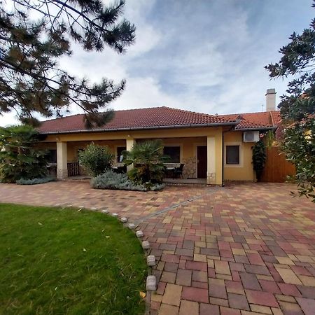 Spengler Apartman Harkány Εξωτερικό φωτογραφία