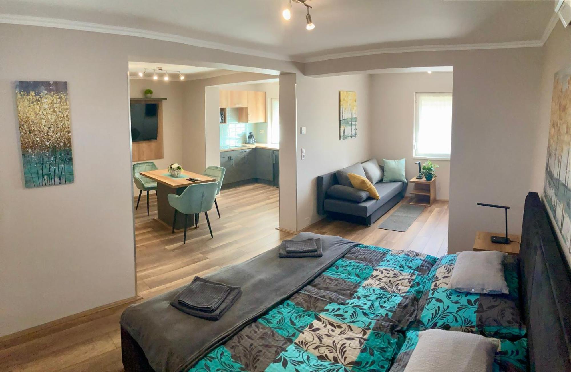 Spengler Apartman Harkány Δωμάτιο φωτογραφία