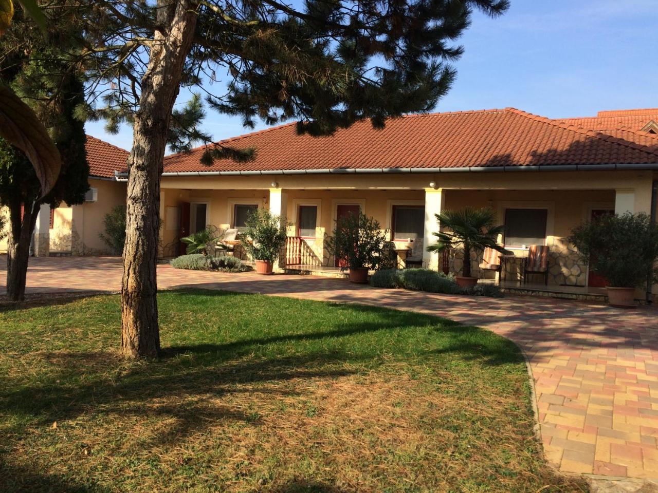 Spengler Apartman Harkány Εξωτερικό φωτογραφία